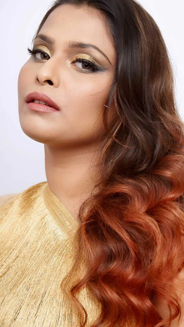 Makeup Diaries 009
