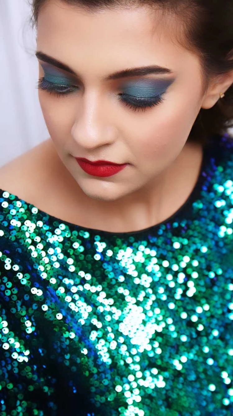 Makeup Diaries 015