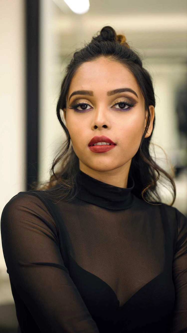 Makeup Diaries 068